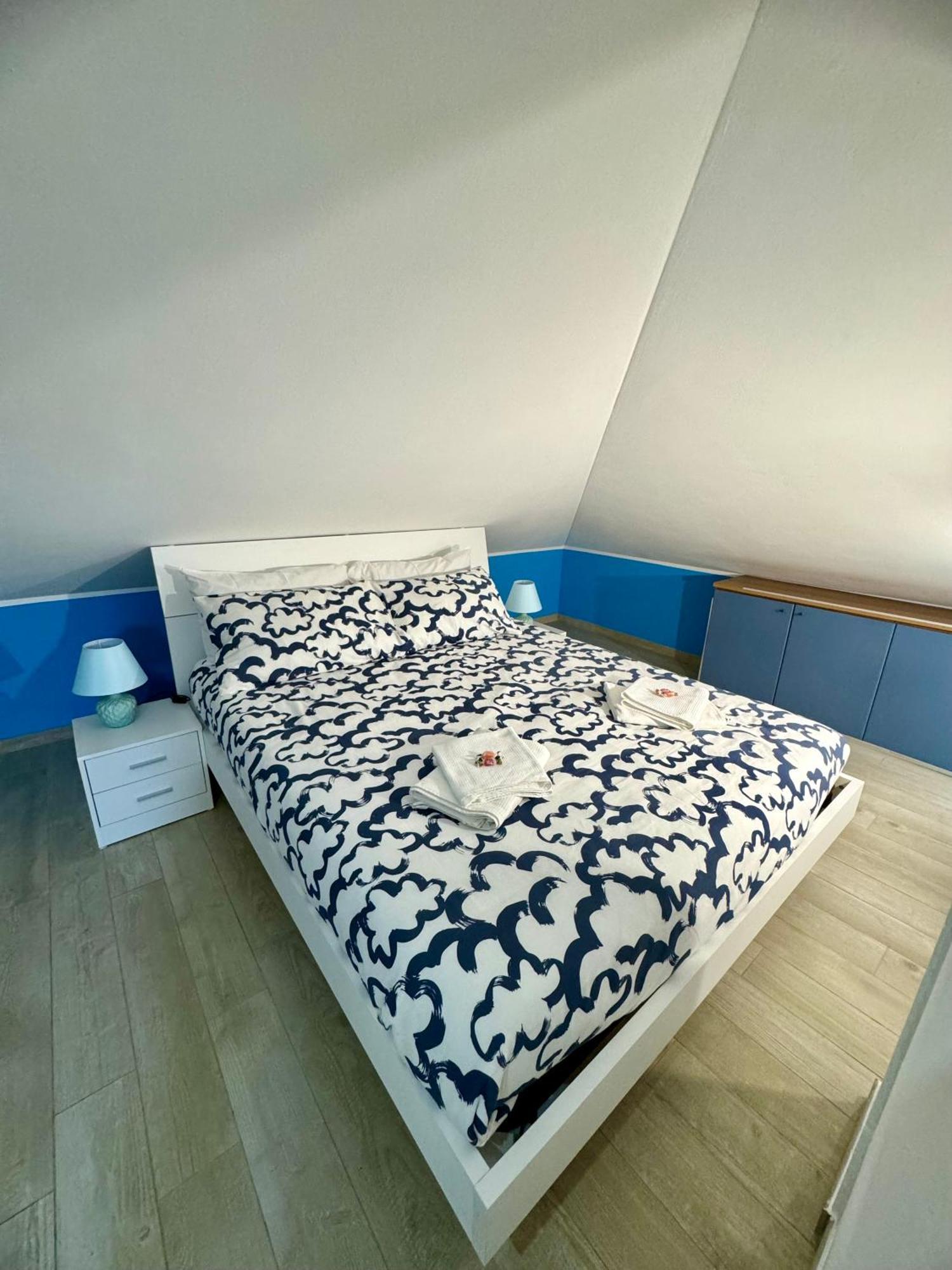 Sky Loft Apartment Alba  Ngoại thất bức ảnh